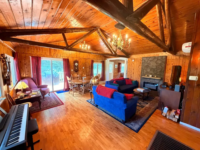Beautiful House in the Catskills - Image 1