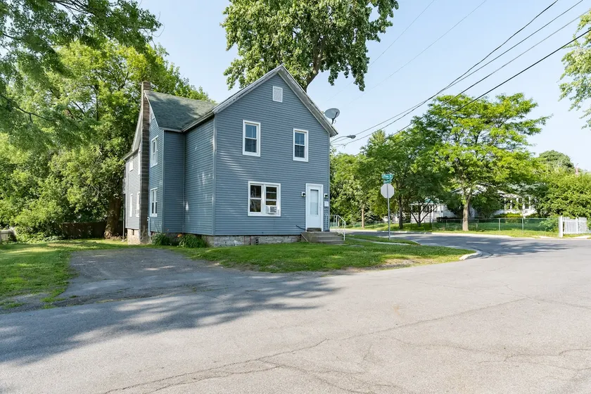 Pine Haus - Upper - Image 1