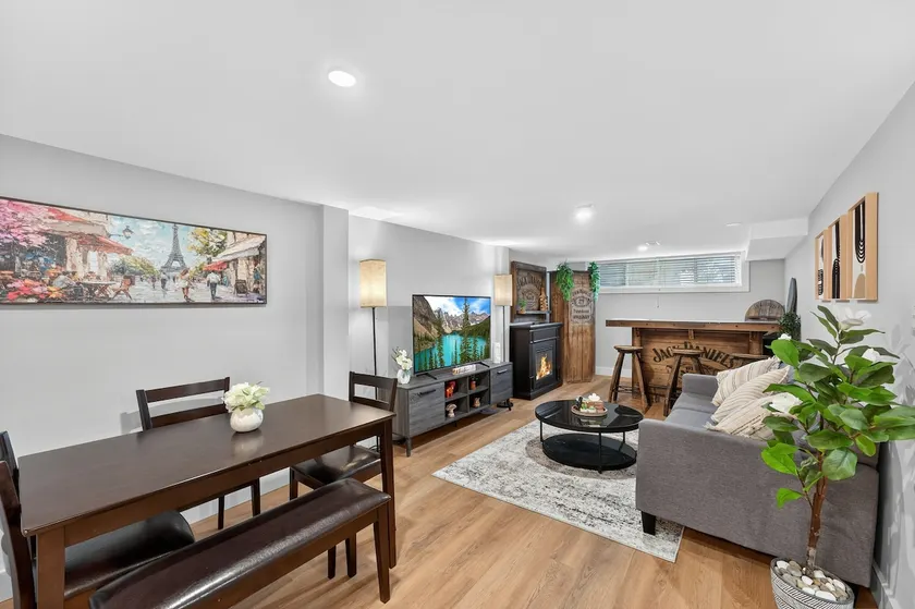 Bright and Modern 2BR Suite with Rustic Bar - Image 1