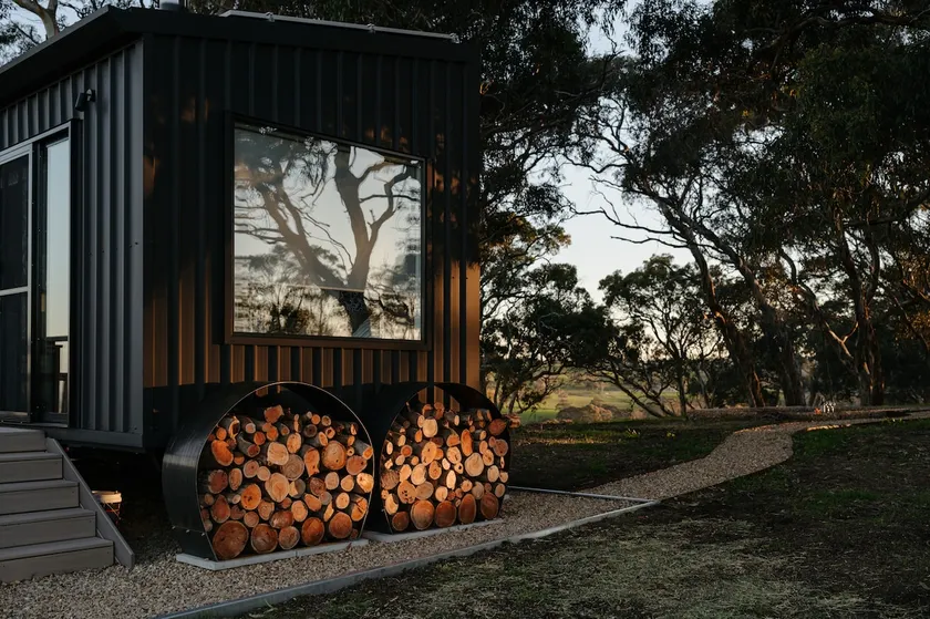 Luxury Off-grid Cabin - Image 1