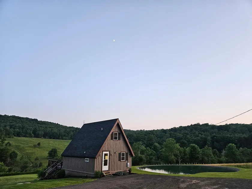 Cozy cabin with pictureous views - Image 1