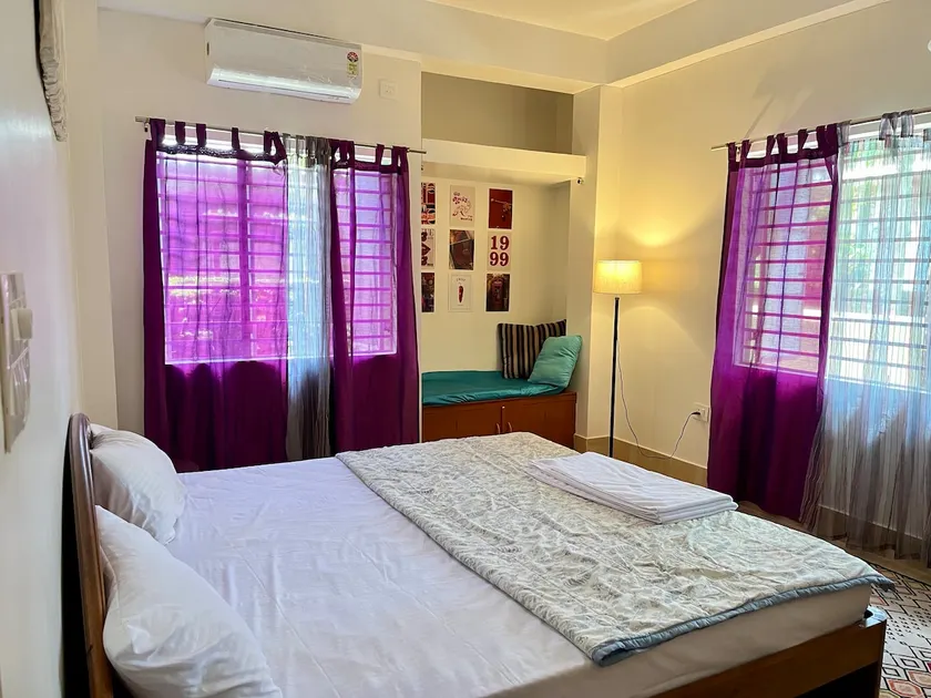 The Green Canopy/2Bk/1AC/Garden/Parking/Near Cafes - Image 1