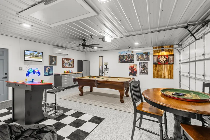 Waterfront • Game Room • Kayaks • No Steps • King - Image 1