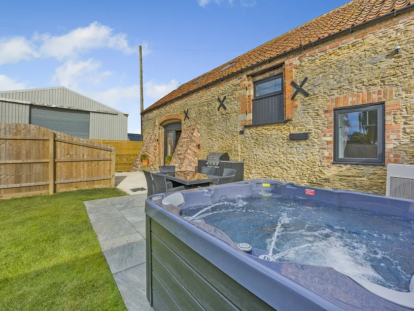 The Stone Barn - Image 1