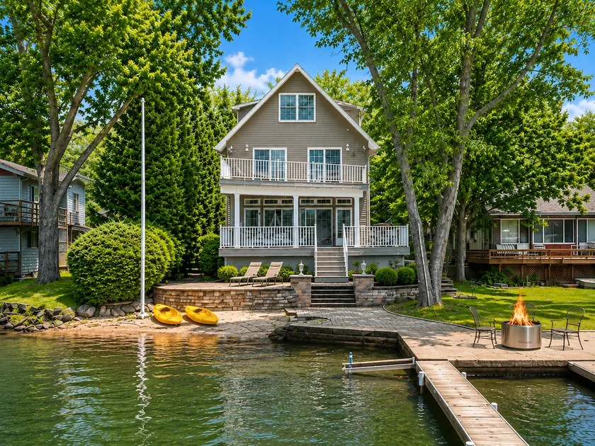 Lakefront | Dock • Kayaks • Firepit • Sleeps 10 - Image 1