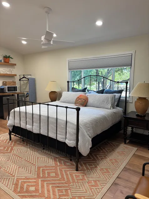 Foothills Retreat - Image 1
