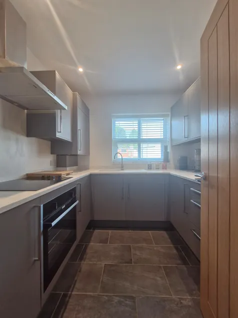 Newly renovated and modern first floor flat. - Image 1