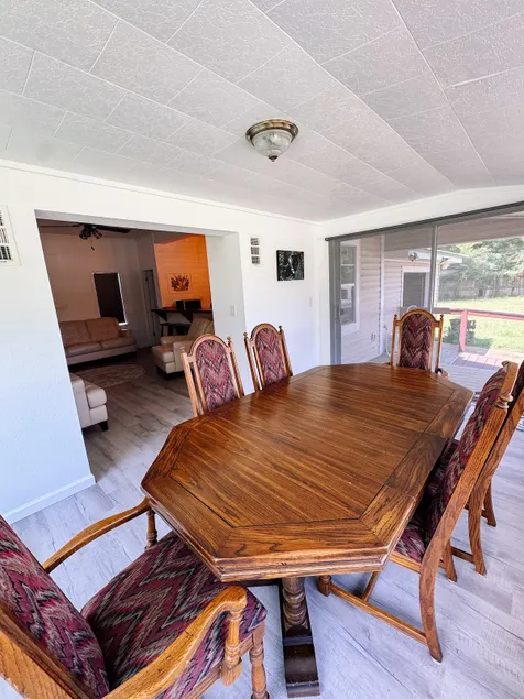 Fish Tales Inn - Image 1