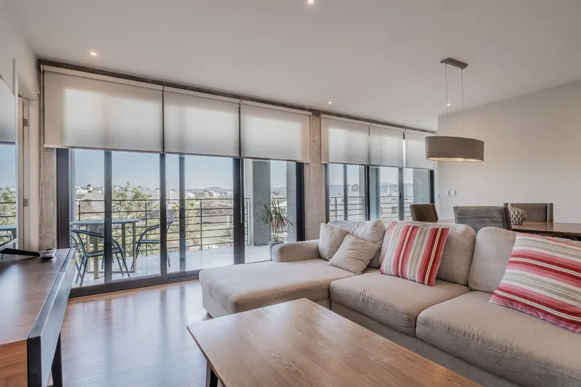 Elegant 3-bedroom apartment. - Image 1