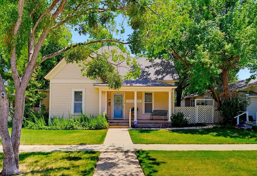 The Webb House (Downtown & Historical, sleeps 6) - Image 1