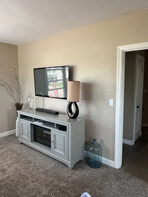 Trailside Apartment - Image 1