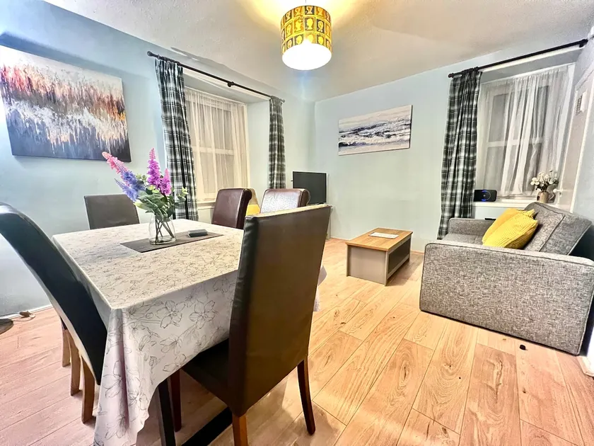Ground floor flat in central Edinburgh - Image 1