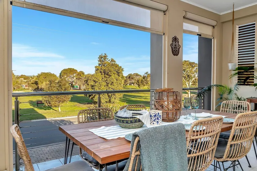 Oceana Haven—Beachside Serenity and Modern Comfort - Image 1