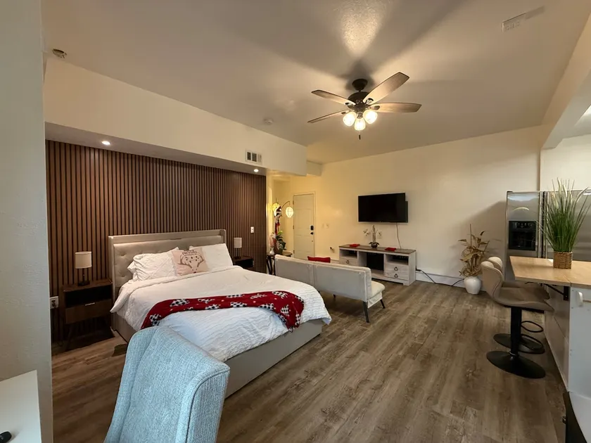 Beautiful Suite - Image 1
