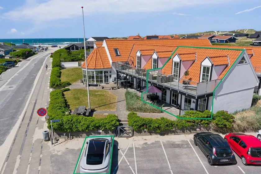 Beautiful apartment in the middle of a block house by the North Sea - Image 1