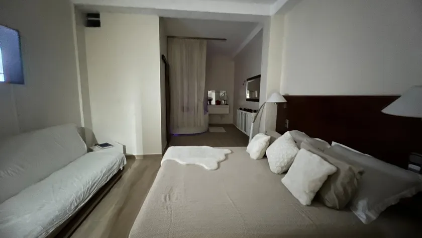La Bella Suite - Image 1