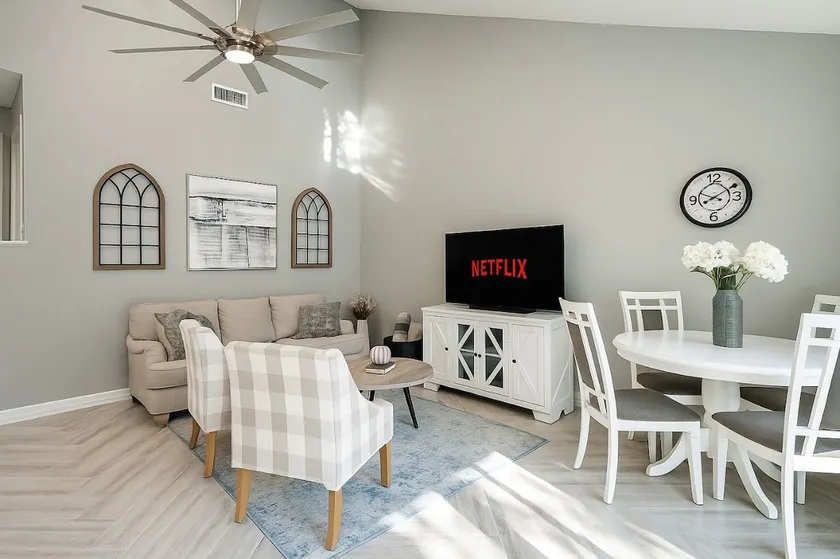 Luxe Condo at Rayburn w private balcony - Image 1