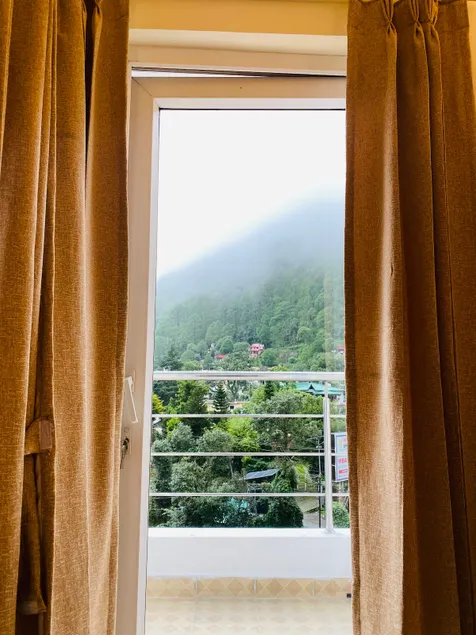 Nainital Luxury 2BHK entire Suite at Kaichidham - Image 1