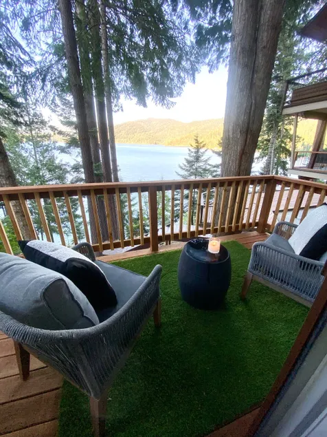 Blue Hayden Studio Lake Front- Hot Tub - Image 1