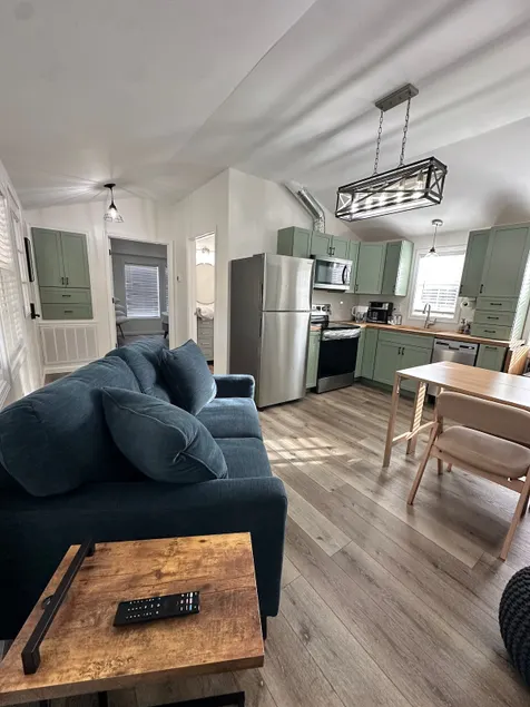 Guest House at Hundredfold Farm - Image 1