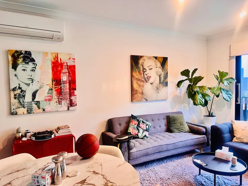 Spacious 3BR Townhouse near Beach & City | Parking - Image 1
