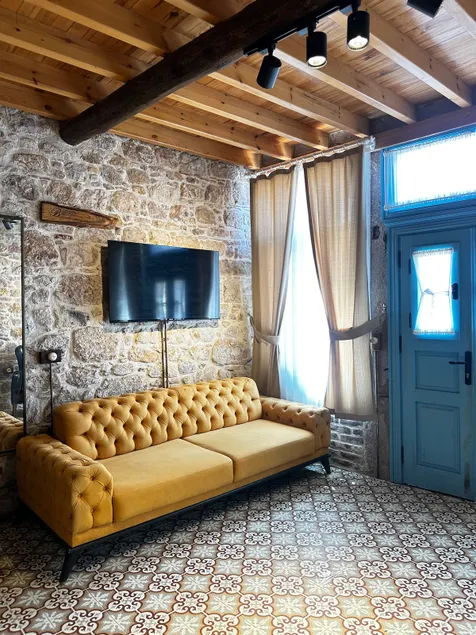 (Agapi house) In the history - Image 1