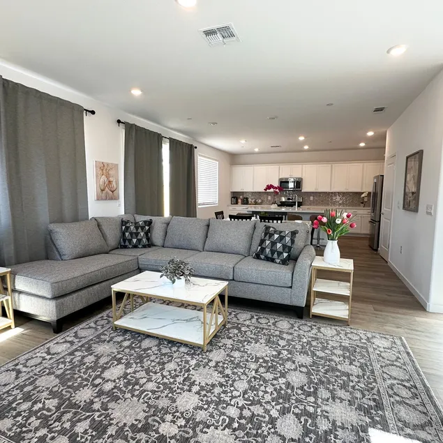 2025 brand new 5 bedrooms & 3 bathroom - Image 1