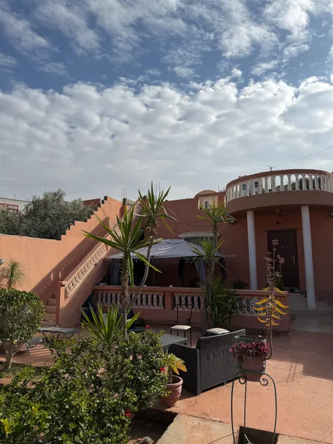 Sweet rest house - Image 1