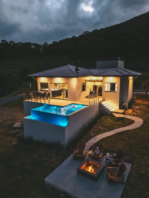 Premium Cabin / Heated Pool, Jacuzzi, and Privacy - Image 1