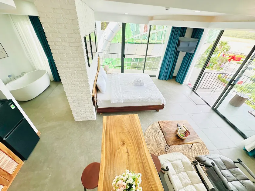 Honeymoon Sweet | River View • Bathtub • Balcony - Image 1