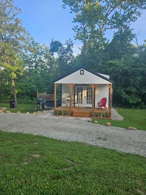 Cabin, (The Hornets Nest) Hot Tub, Table Rock Lake - Image 1