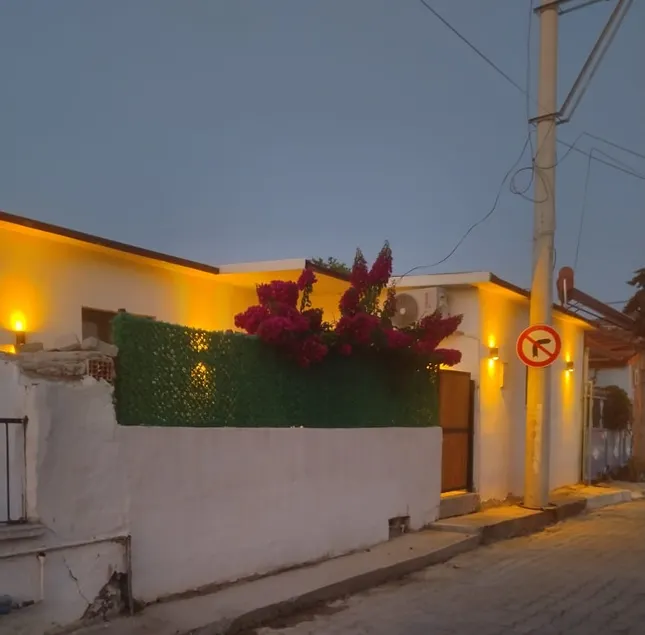 Begonvil House with a Garden in the Center of Bademli - Image 1