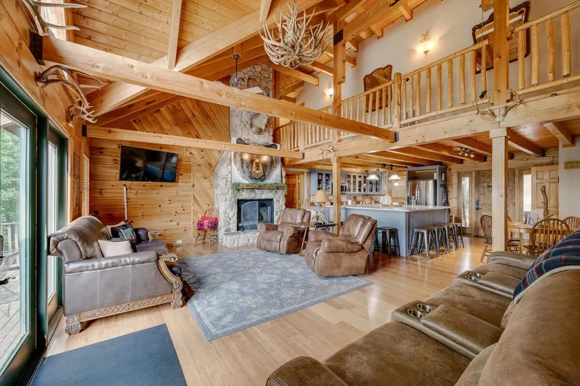The Lodge at Hamilton - Image 1