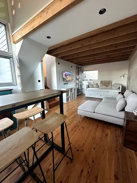 Crescent Head Coastal Loft • Walk 2 Surf • Pets OK - Image 1