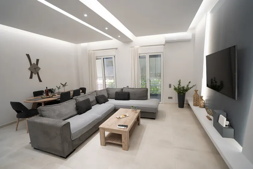 Luxury Apartment in Lamia - Image 1