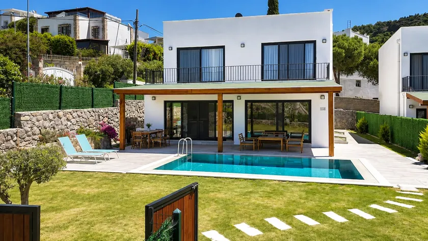 Bodrum 3-Room Villa with Private Pool - Image 1