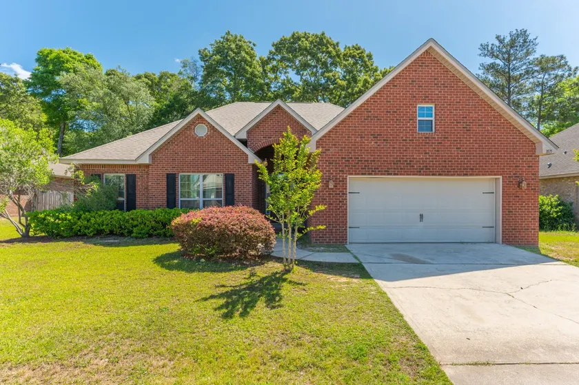 Cozy Retreat | Patio, Big Kitchen & Fishing Nearby - Image 1