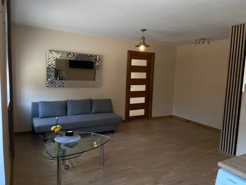Lelle Stay - Image 1