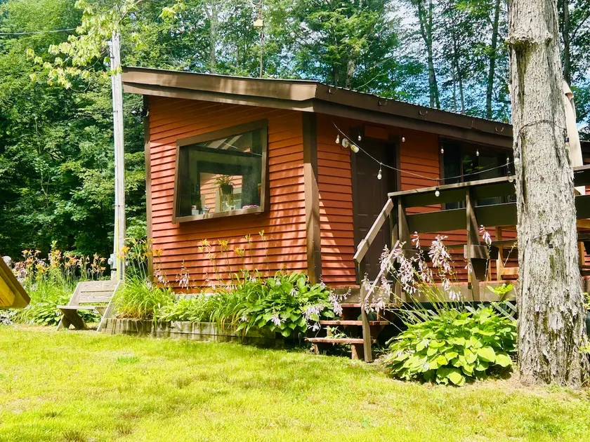 Cozy Cabin Getaway with Game Room - Image 1