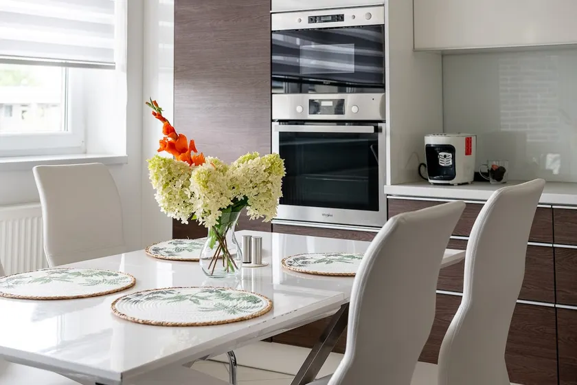 White City Apartman- with free garage - Image 1