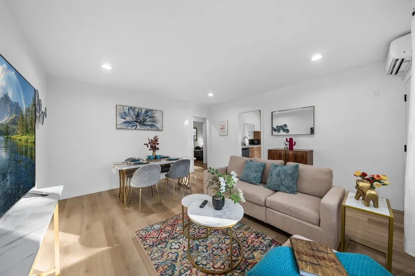 2B Stay Mar Vista | Pasadena Apartment Prime Spot - Image 1