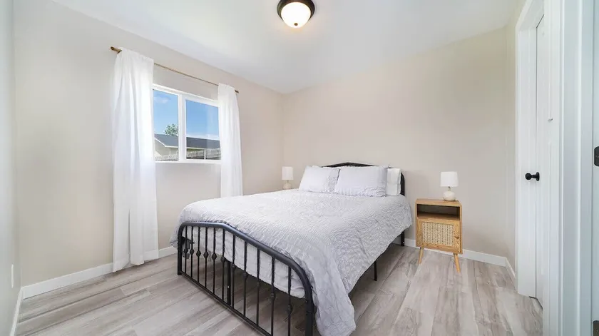Apple Street Apartments #5 - Image 1