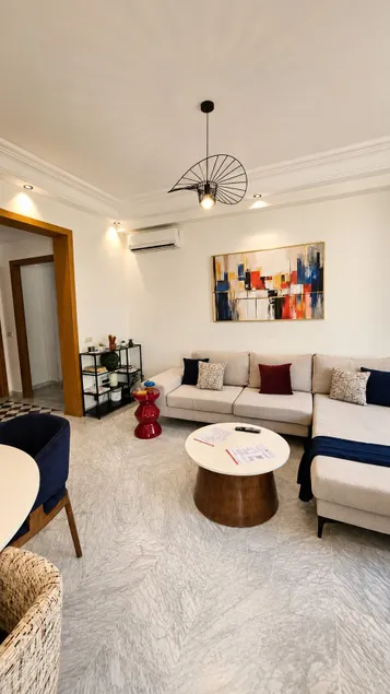 The Elegant – A Chic & Luxurious Stay - Image 1