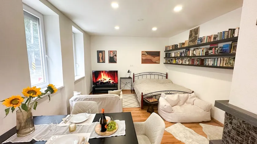 Atlas Apartments - Image 1