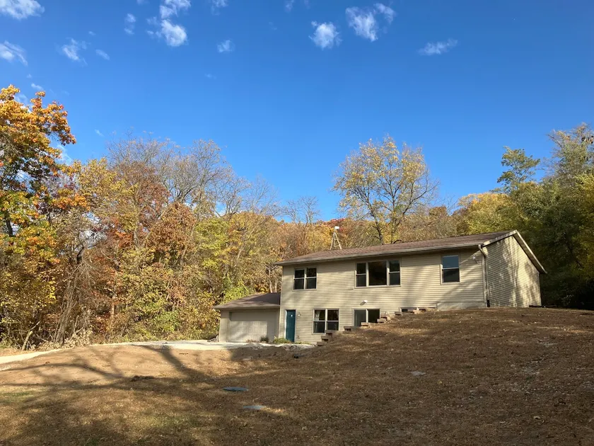 The Den at Wildcat Bluff - Image 1