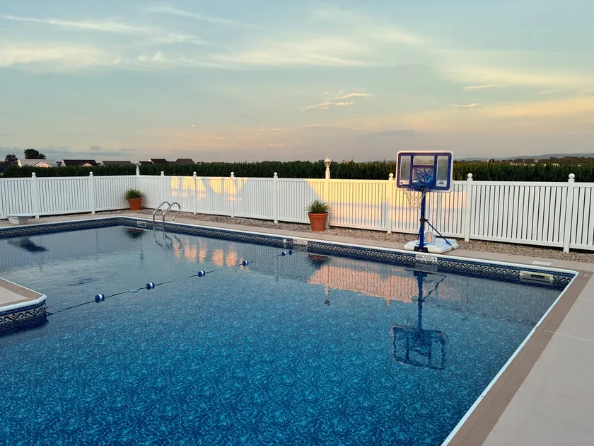 Sweet Adventure! Large Pool - Image 1