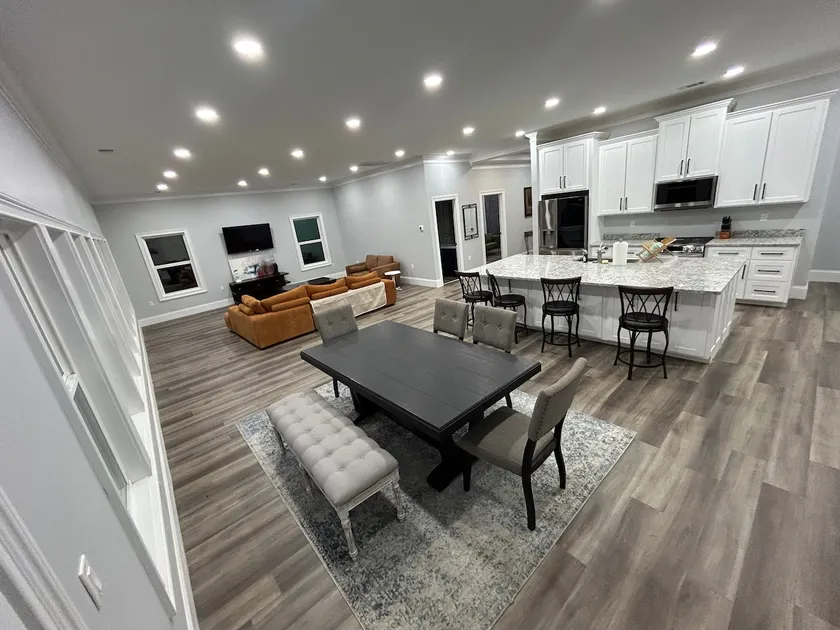 Spacious 4BR/3BA Home - Image 1