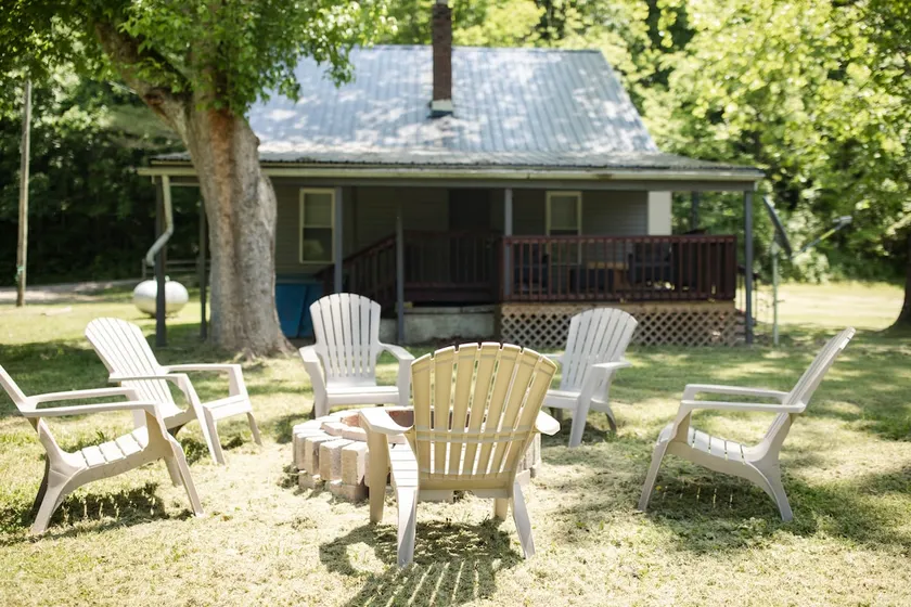 Family Retreat w/ Outdoor Movie Theater, Firepit - Image 1