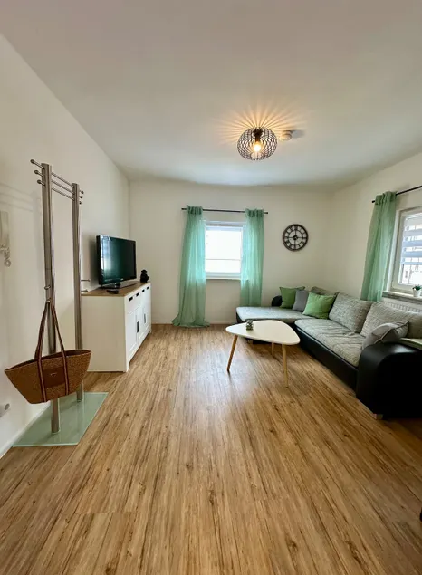 Cozy 2-room apartment - Image 1