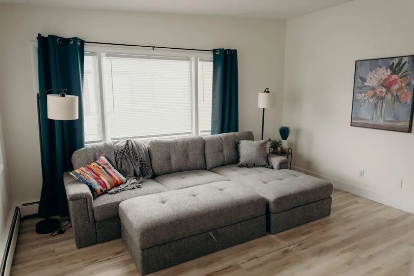 Affordable Apartmnt Near Airport - Image 1